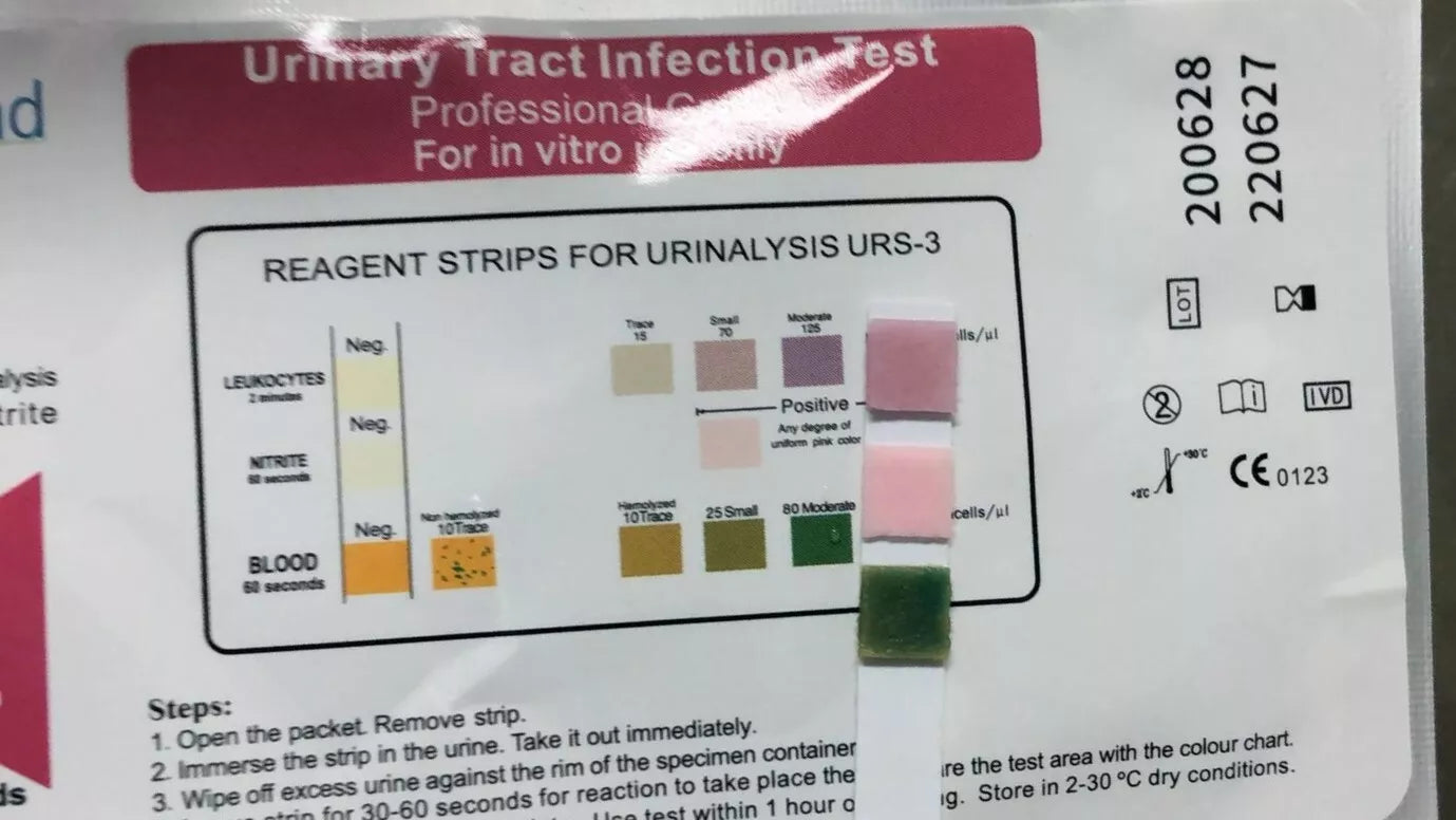 4 x UTI URINE/URINARY TRACT INFECTION CYSTITIS/BLADDER TESTS (1 TEST PER FOIL)